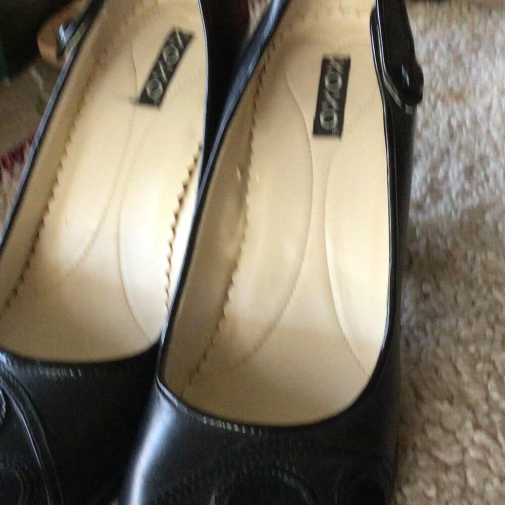 Black Pumps Size 7 by XOXO with 4" Heels